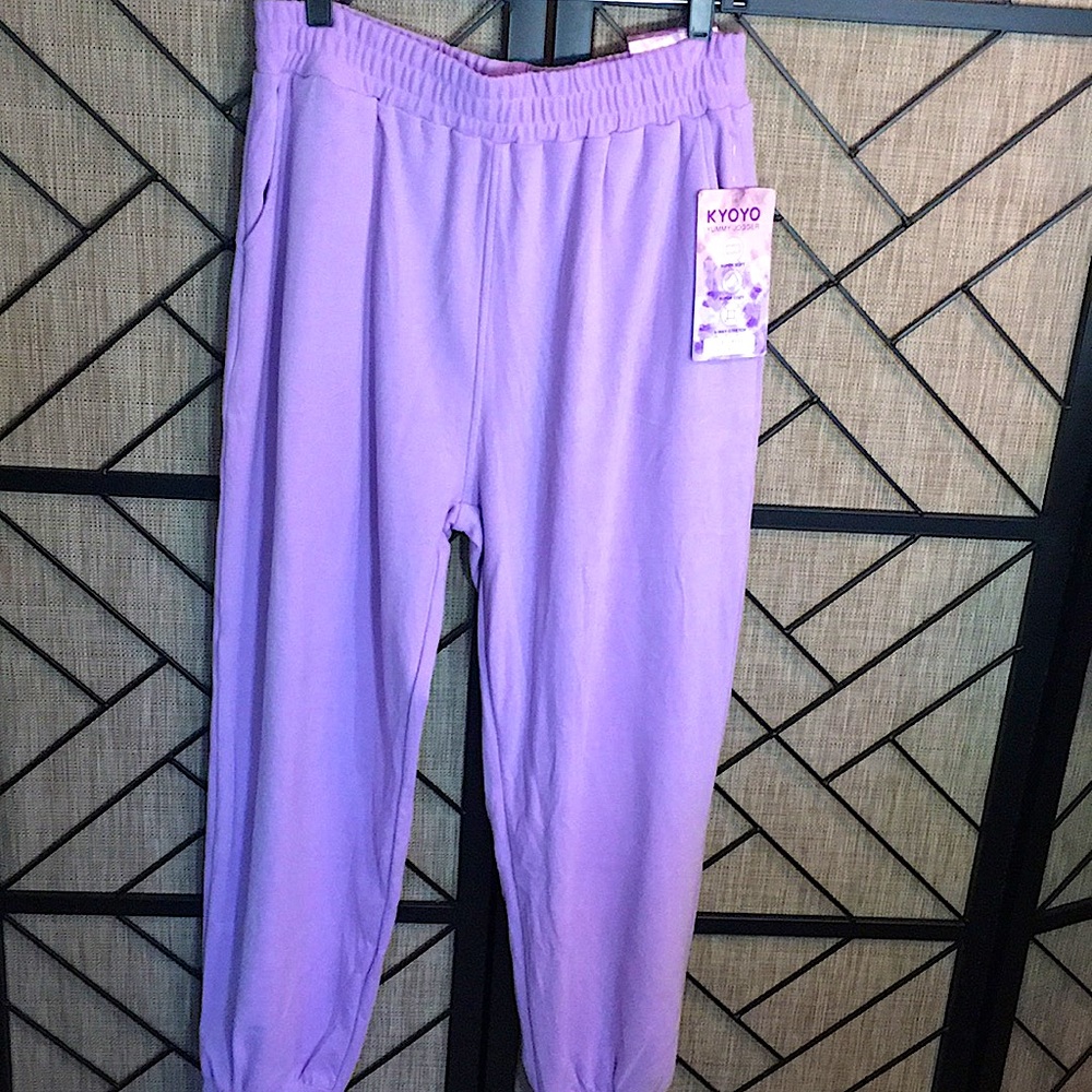 NEW KYOYO LIGHT PURPLE XL SWEATPANTS SUPER SOFT